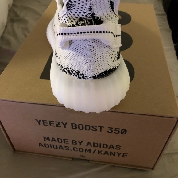 Zebra yeezys - Picture 2 of 4